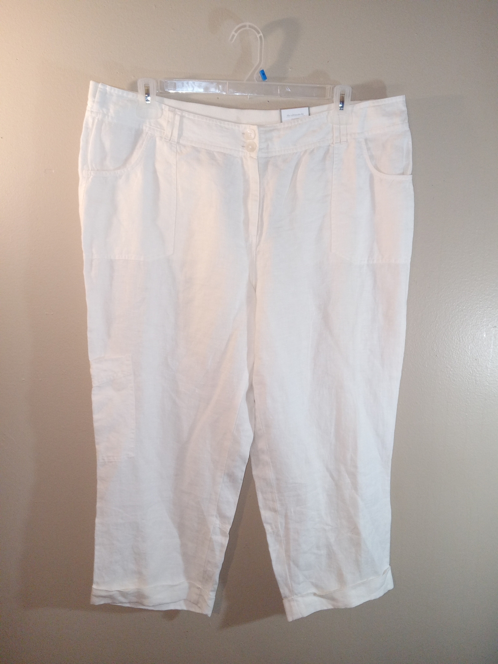 Chico's Cream Cropped Ankle Pants